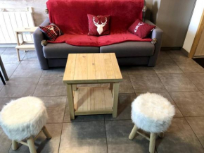 Résidence Les Martinets, Grand Studio vue dégagée, 4 à 5 couchages, Meublé de Tourisme 3 étoiles, parking gratuit Chamrousse
